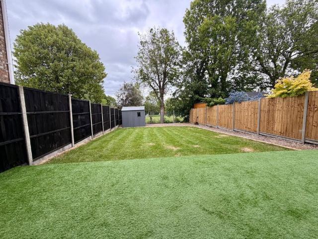 Grasmere Way, Leighton Buzzard LU7, 5 bed detached house to rent, £2,300 pcm | PrimeLocation