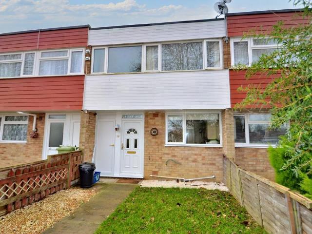 Grasmere Way, Milton Keynes MK2 3 bed terraced house to rent £1,450 pcm £335 pw