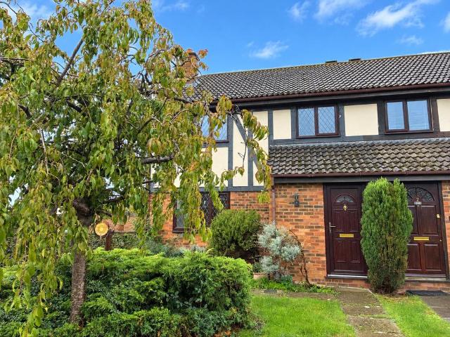 Grasmere, Bowerhill 3 bed semi detached house to rent £1,400 pcm £323 pw
