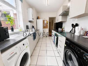 Grasmere Street, Leicester LE2 4 bed terraced house to rent £1,473 pcm £340 pw