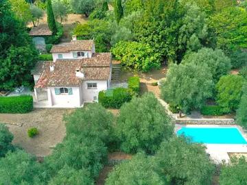 Grasse 06130 Achat / Vente maison 4 pièces t4 au dernier étage piscine