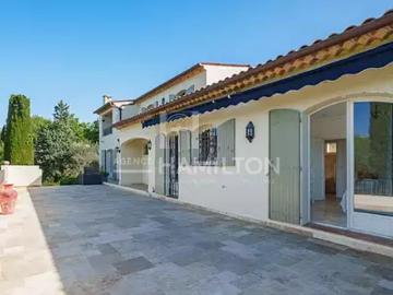 Grasse 06130 Achat / Vente maison 8 pièces t8 piscine