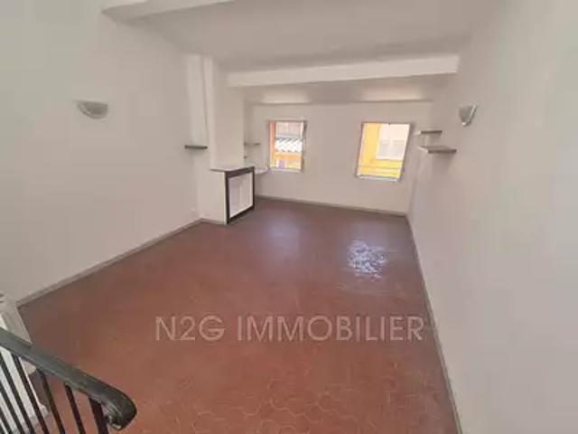 Grasse 06130 Location appartement 3 pièces t3 au dernier étage