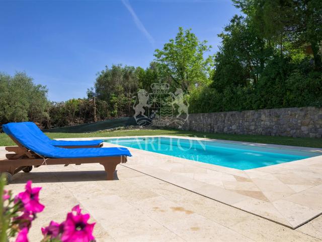 Grasse – Élégante propriété familiale au calme 254m² Grasse