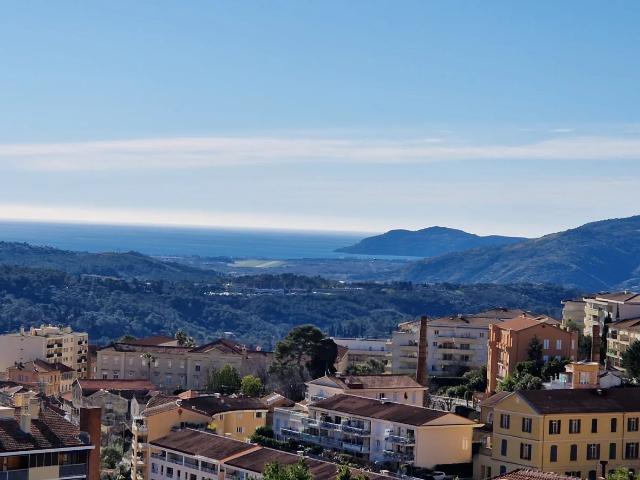 GRASSE Centre Résidence AMIRAL DE GRASSESpacieux 4/5 Pièces 95m2