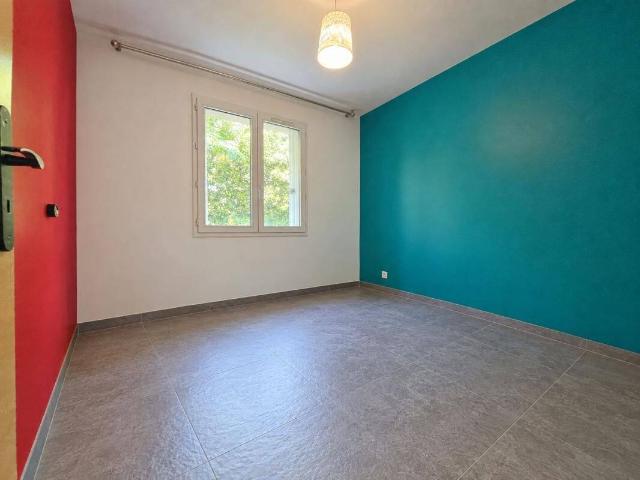 GRASSE – RÉSIDENCE LE NID – T3 AVEC GARAGE ET CAVE