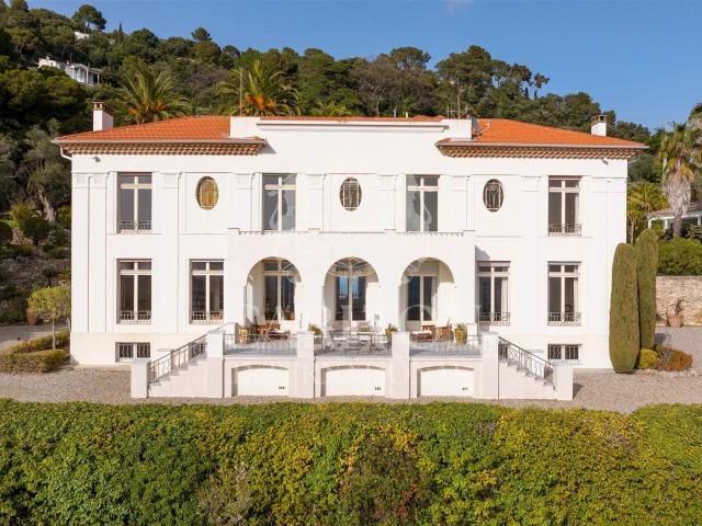 GRASSE: Villa Belle Époque d’exception avec vue mer panoram. 500m² Grasse