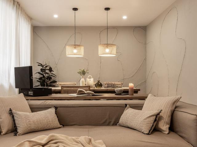 Grassland Inspired 3 Bedroom Apartment with Vast Private Terrace in Trafalgar, Madrid Amsterdam Apartments for Rent