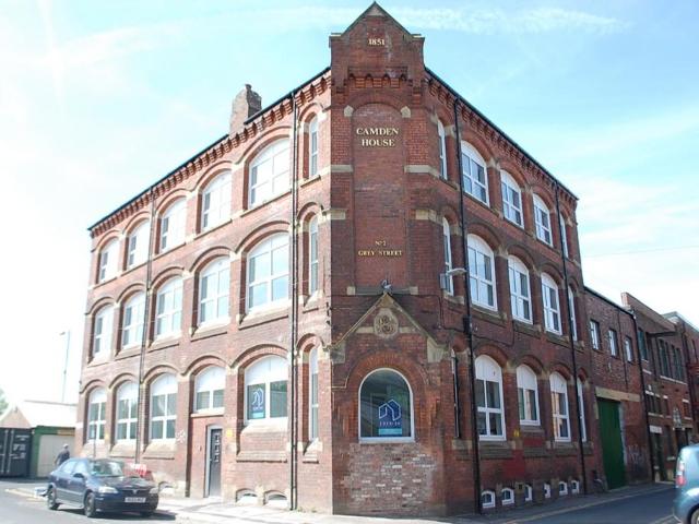 Grey Street, Greater Manchester OL6 Penthouse to rent £650 pcm £150 pw