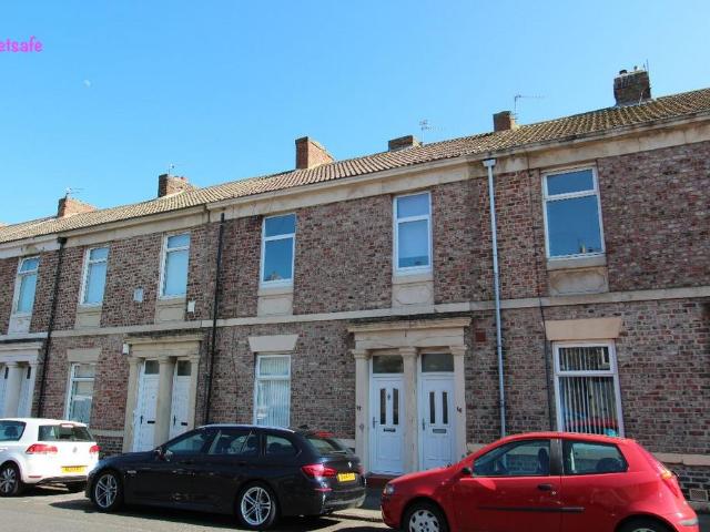 Grey Street, North Shields. NE30. 2 bed flat to rent £785 pcm £181 pw