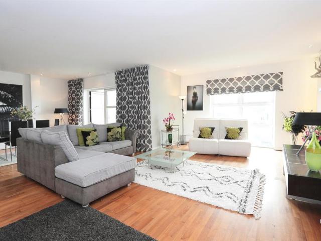 Greyfriars Road, CARDIFF 2 bed apartment to rent £2,000 pcm £462 pw