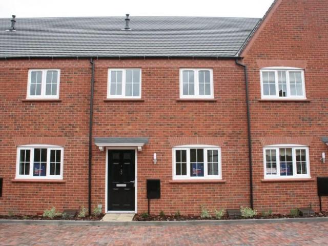 Greyhound Croft, Hinckley LE10, 2 bed town house to rent, £1,000 pcm | PrimeLocation