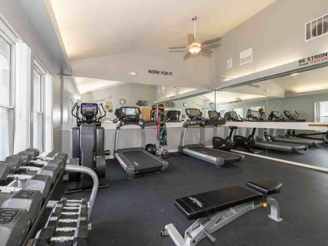 Greystone Apartments & Townhomes 3 Bedroom Apartment for Rent at 2505 5th St, Davis, CA 95618