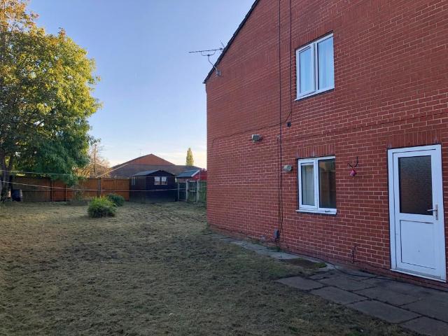 Greystones, Leyland, PR26 1 bed in a house share to rent £475 pcm £110 pw
