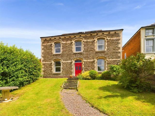 Greystones Lodge, Bath Road, Stroud. 1 bed apartment to rent £900 pcm £208 pw