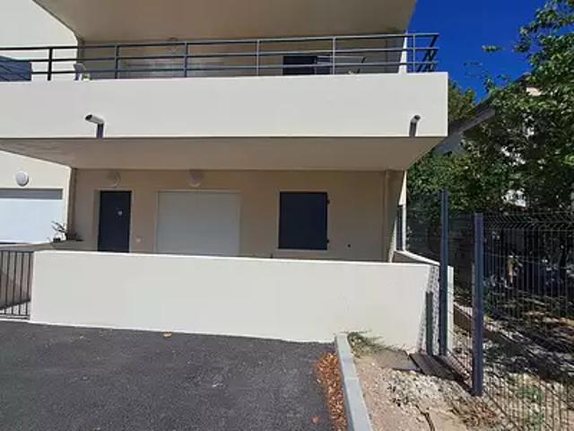 Gréasque 13850 Location appartement 2 pièces t2 au dernier étage