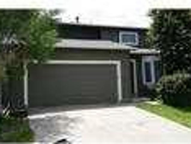 Great 4 Bed Home in Morrison with Finished Basement