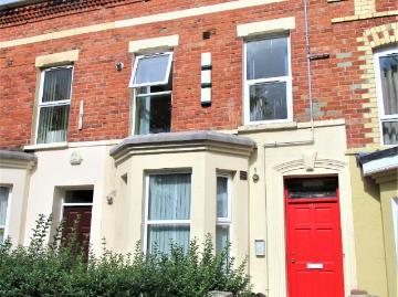 Great 4 Bedroom Apartment, 66b Rugby Avenue, UNIVERSITY QUARTER