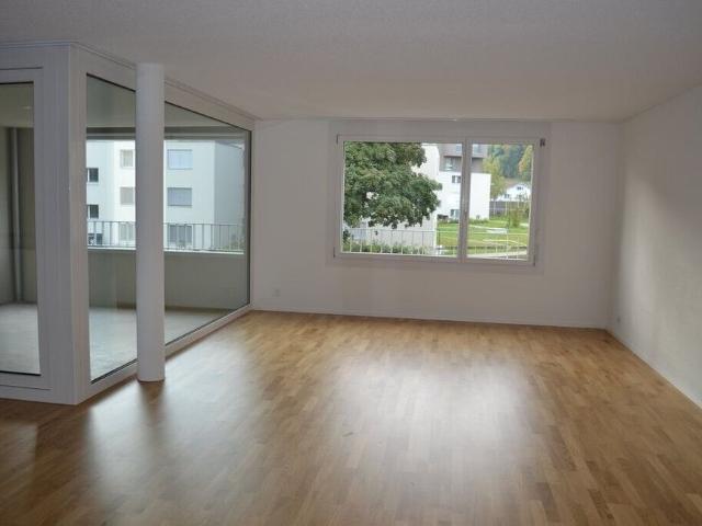 Great 4.5 room apartment for rent