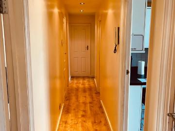 Great 3 Bed Flat Near St George's Hospital