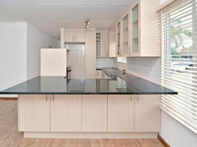 great 3 bedroom 1 full bathroom top.