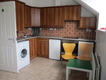Great 3 Bedroom Apartment, 34c Magdala Street, QUEENS UNIVERSITY QUARTER