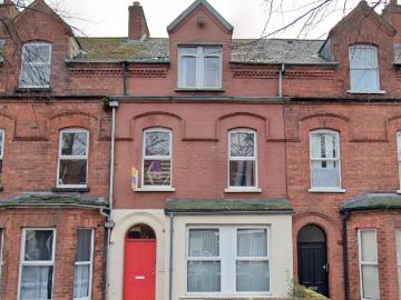 Great Three Bed Apartment, 79b University Avenue, QUEENS QUARTER