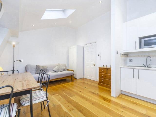 Great Titchfield Street, Fitzrovia, London W1W, 1 bed flat to rent, £2,708 pcm | PrimeLocation