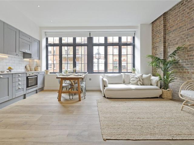 Great Titchfield Street, Fitzrovia, London W1W, 2 bed flat to rent, £7,150 pcm | PrimeLocation