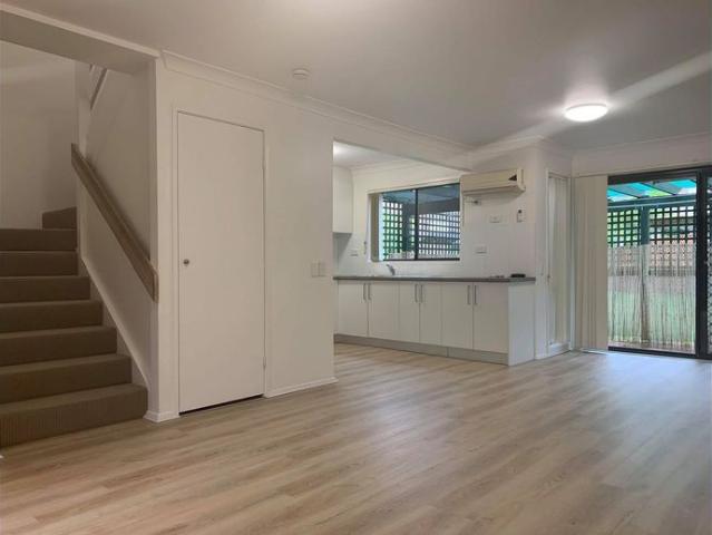 Great townhouse in the center of Nerang