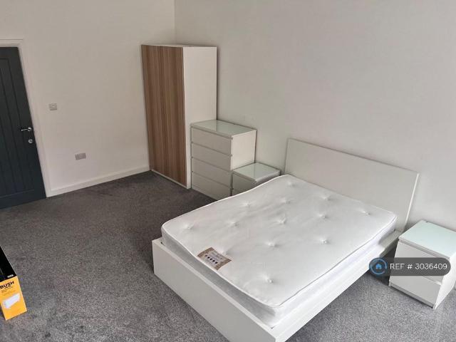 Great Underbank, Stockport, SK1 1 bed in a flat share to rent £650 pcm £150 pw