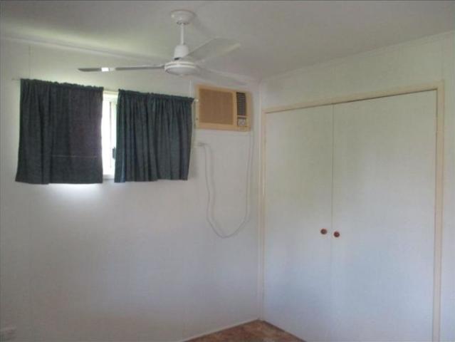 Great Unit Close to Town
