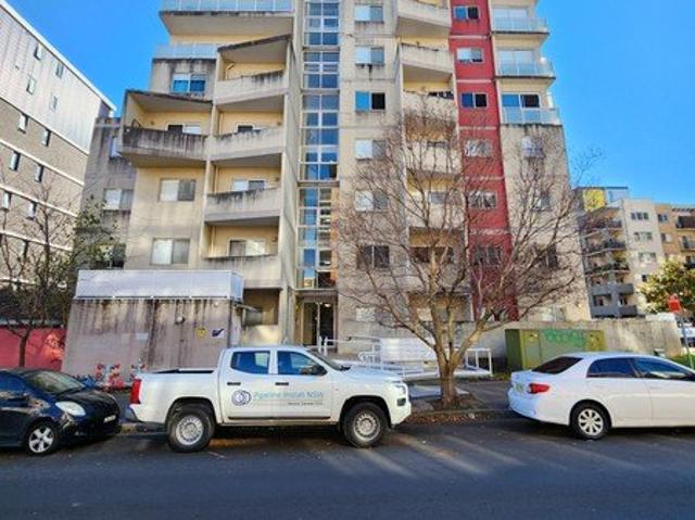 Great Unit, Great Location and Good Street!