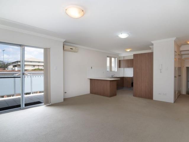 Great Unit with Large Bedrooms