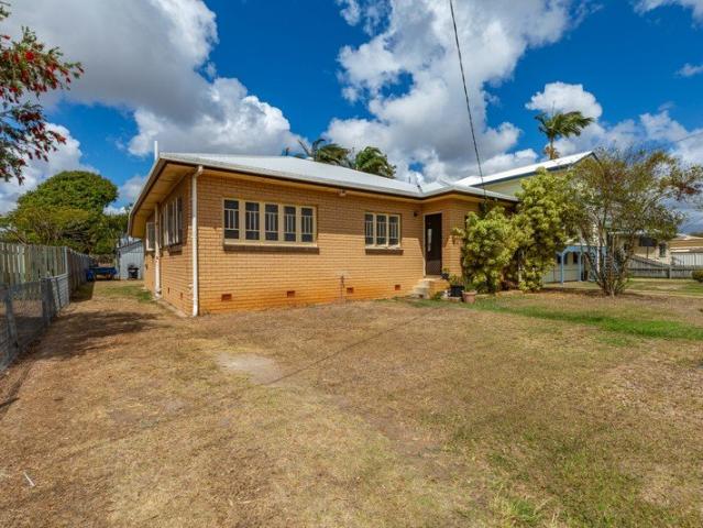 GREAT VALUE BRICK HOME IN NORVILLE INVEST OR MOVE IN LATER!