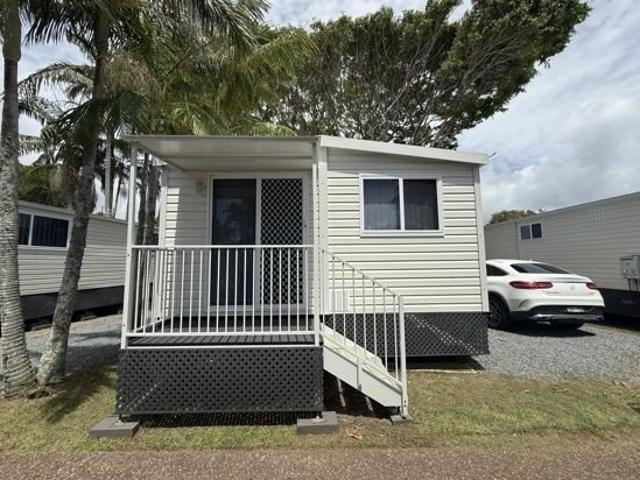 Great Value Furnished Like New Riverfront Site 142
