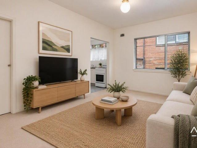 Great value one bedroom, easy access to North Sydney