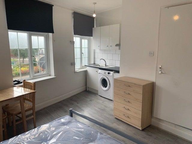 Great Value Studio Inclusive Of Bills