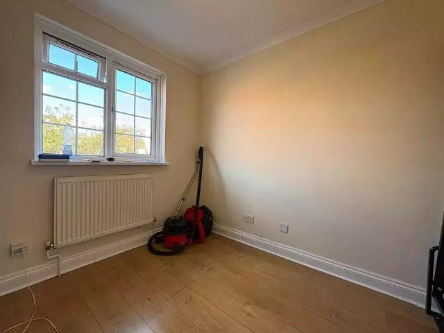 Great West Road, Hounslow TW5 1 bed house of multiple occupation to rent £750 pcm £173 pw