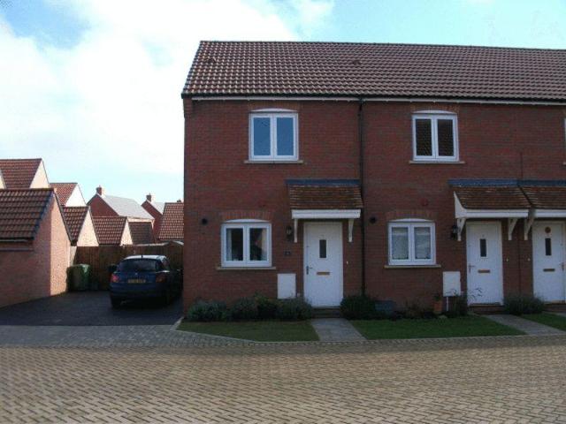 Great Western Park 2 bed terraced house to rent £1,425 pcm £329 pw