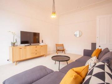 Woodlands, London, Greater London - Equipped kitchen