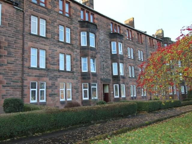 Great Western Road, Claythorn, Glasgow, G13 2TN, United Kingdom | 3 bed apartment for rent #137933458 | Rentberry