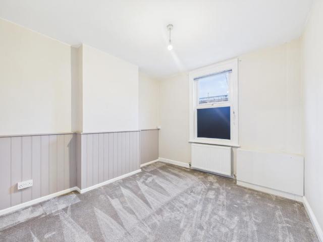 Great Western Road, Gloucester, GL1 1 bed flat to rent £875 pcm £202 pw