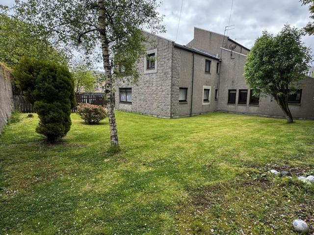 Great Western Road, First Floor, AB10 3 bed flat to rent £1,095 pcm £253 pw
