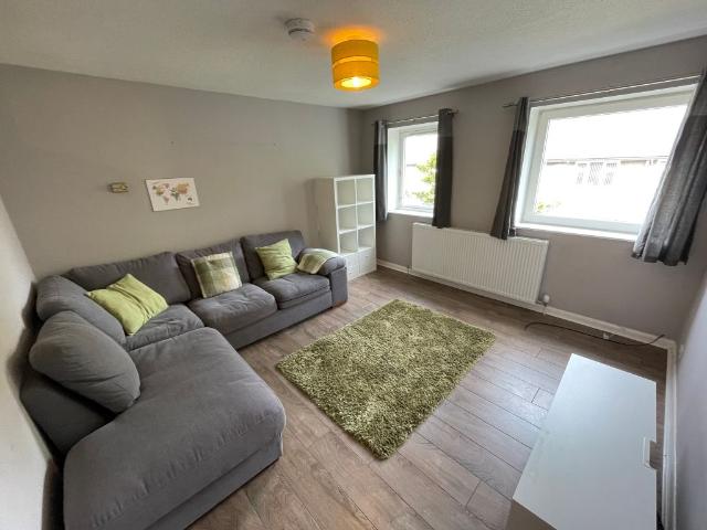 Great Western Road, Pitstruan House, Flat 15, Aberdeen, 1F1R AB10, 2 bed flat to rent, £750 pcm | PrimeLocation