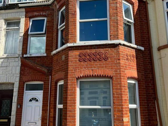 Great Yarmouth NR30 1 bed house of multiple occupation to rent £542 pcm £125 pw