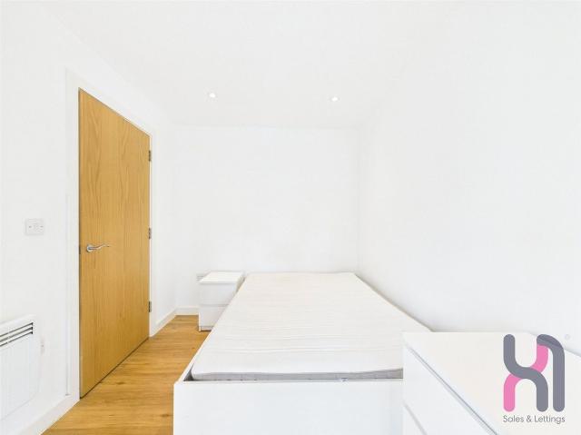 Great Ancoats Street, Eastbank Tower M4, 1 bed flat to rent, £1,025 pcm | PrimeLocation