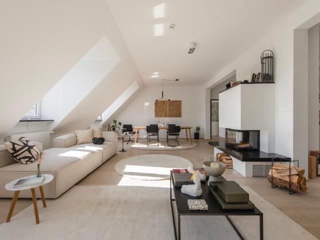 Great and spacious apartment great view!, Munchen Amsterdam Apartments for Rent