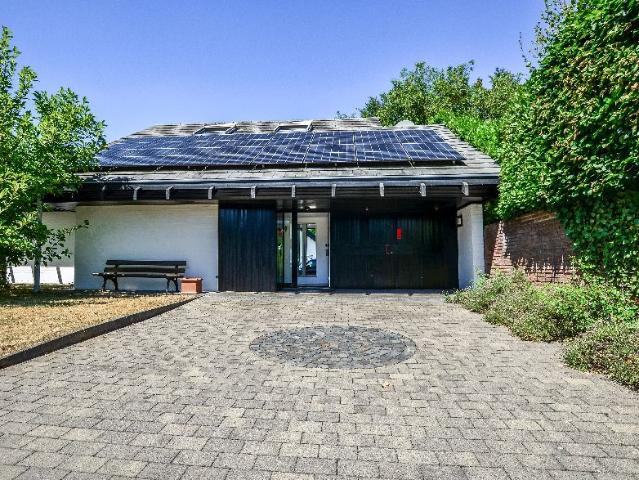 Great and stylish house in Frechen Königsdorf with air conditioning