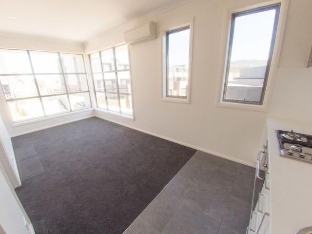 Great apartment in a quiet development!